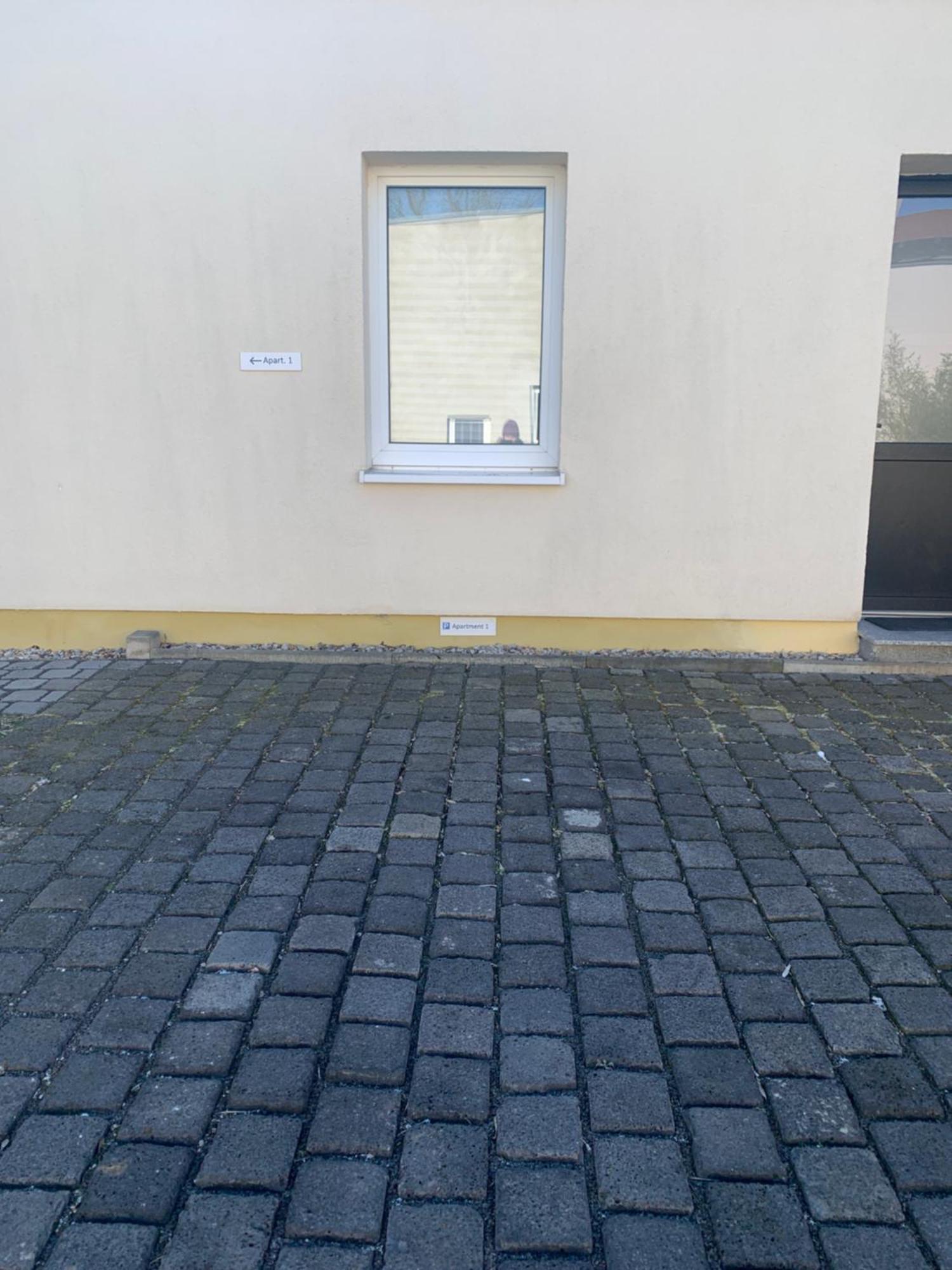 לייפציג Die Senfbude - Wunderschoene Apartments Fuer 4 Personen Mit Terrasse & Stellplatz מראה חיצוני תמונה